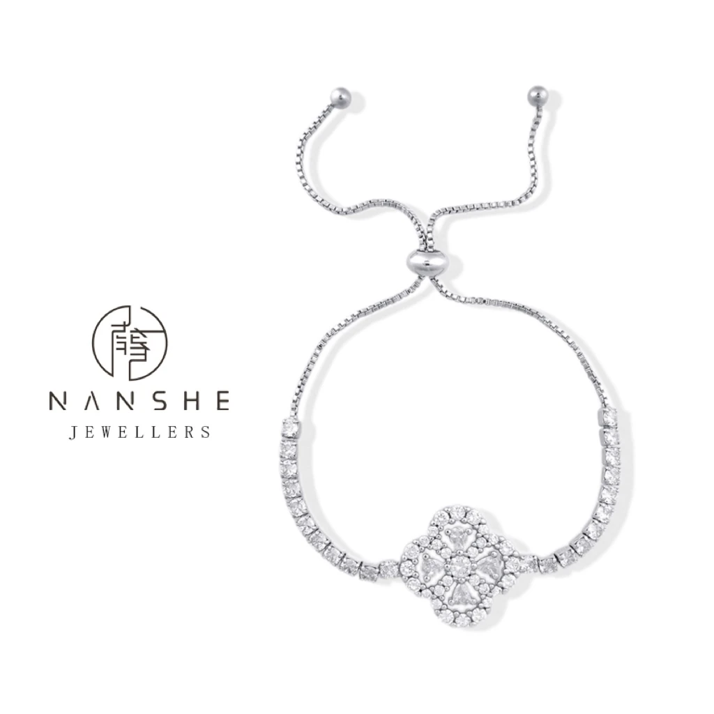 NANSHE/南奢 四花手链气质轻奢百搭时尚