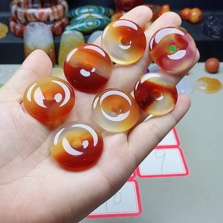 未镶嵌颈饰玛瑙/玉髓莞***咩