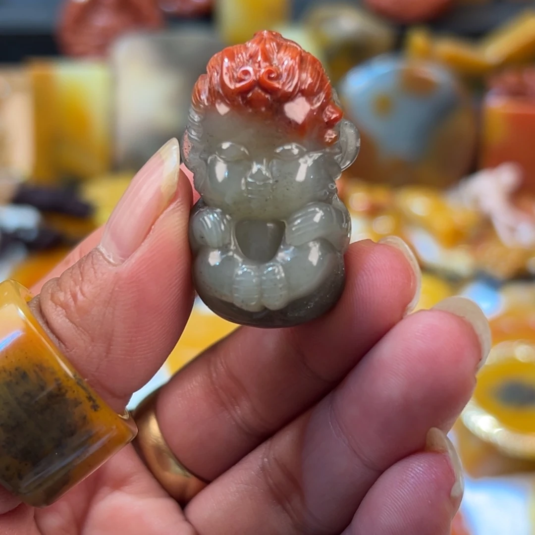 石英质玉（黄龙玉）合金颈饰