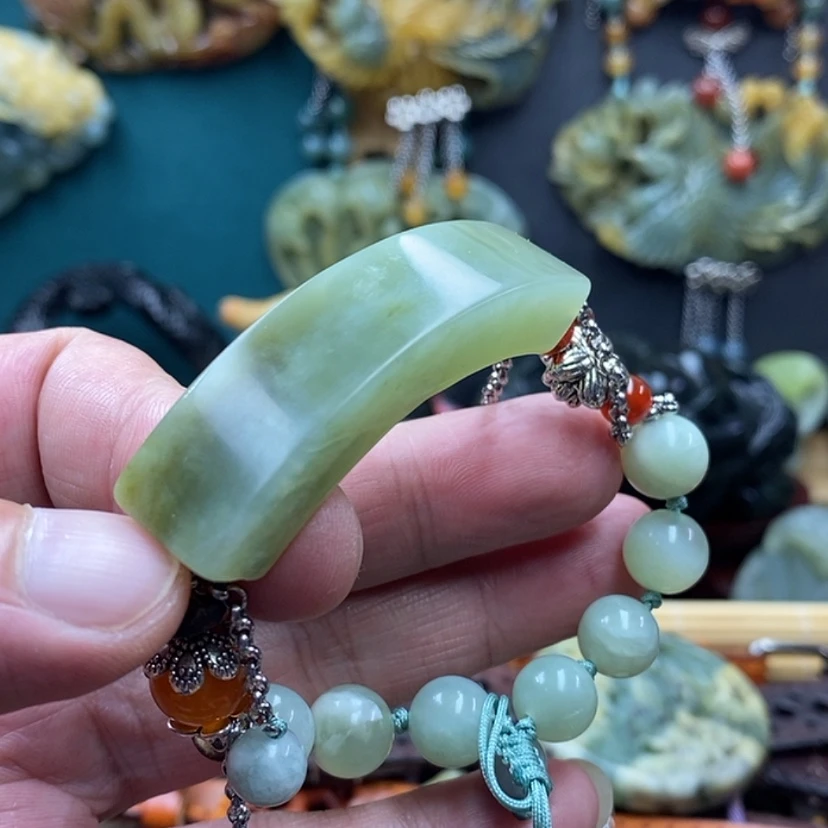 【闪购商品】蛇纹石玉未镶嵌手牌