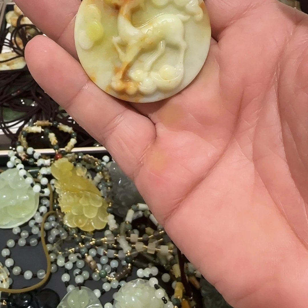蛇纹石玉合金颈饰