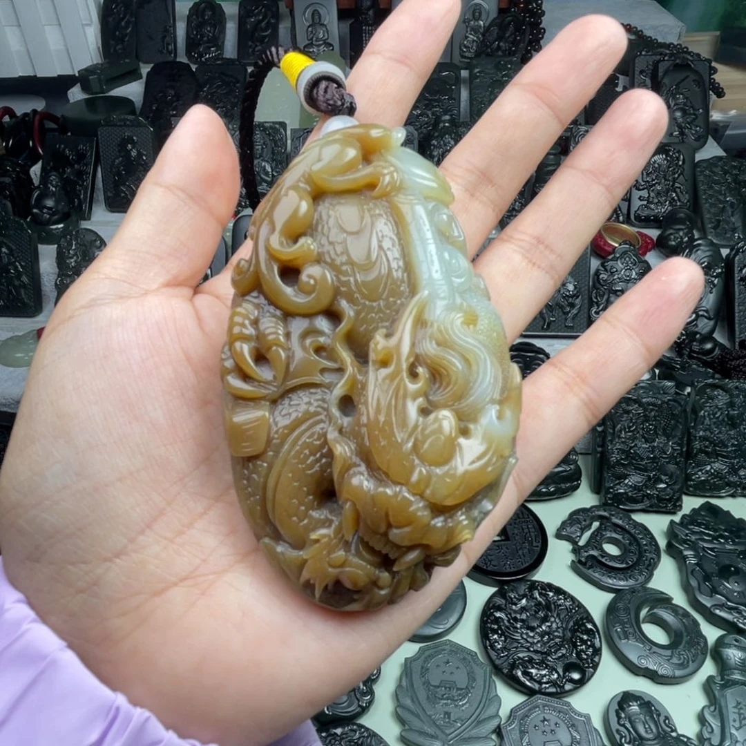 颈饰未镶嵌和田玉