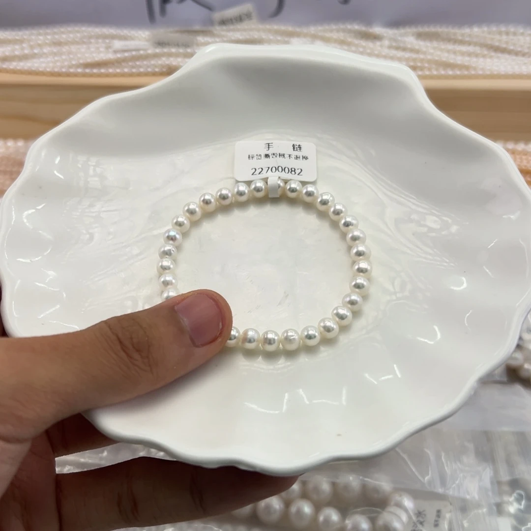 未镶嵌淡水珍珠颈饰