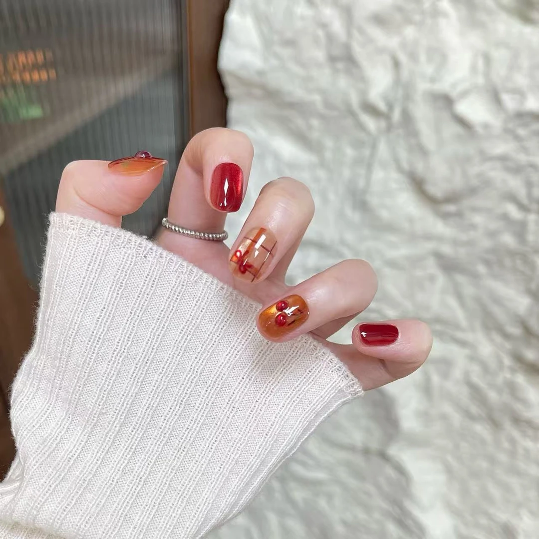 【樱桃格纹】可爱甜美穿戴甲 显白红色猫眼美甲 卡通百搭甲片 10片