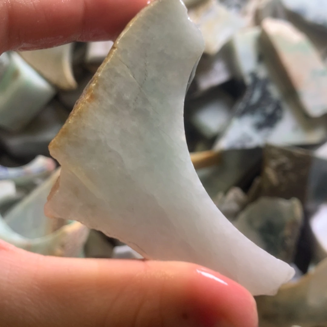 翡翠颈饰未镶嵌缅甸翡翠