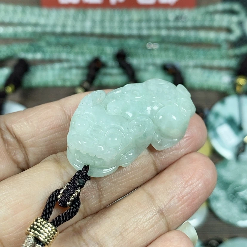 【闪购商品】翡翠颈饰未镶嵌玉吊坠翡翠玉四钱貔貅吊坠