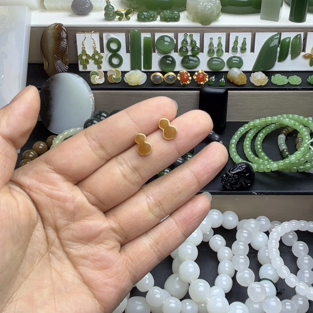 和田玉银S925镶嵌颈饰且末糖葫芦耳钉