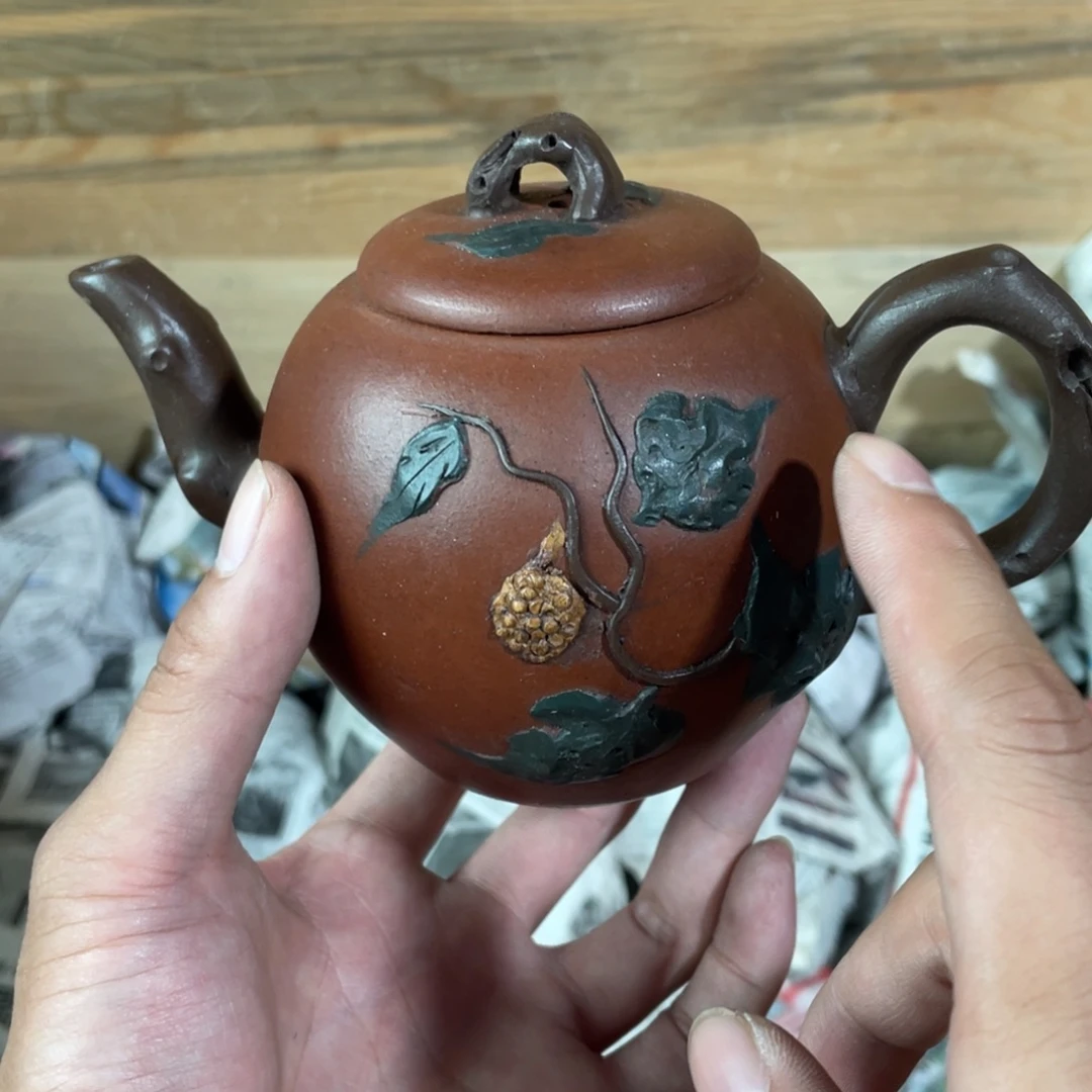 茶壶紫砂老厂紫砂壶一件。