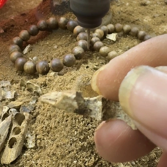 良***亿沉香沉香碎屑边角料1378克