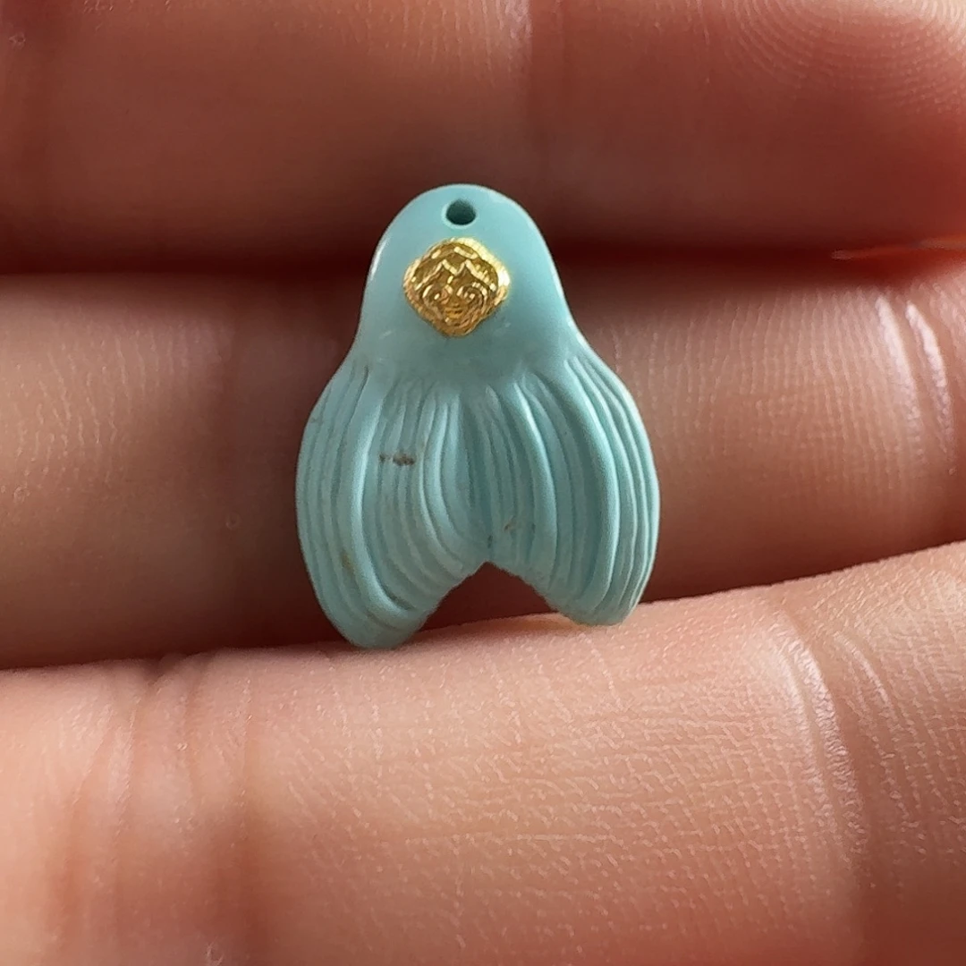 绿松石未镶嵌颈饰