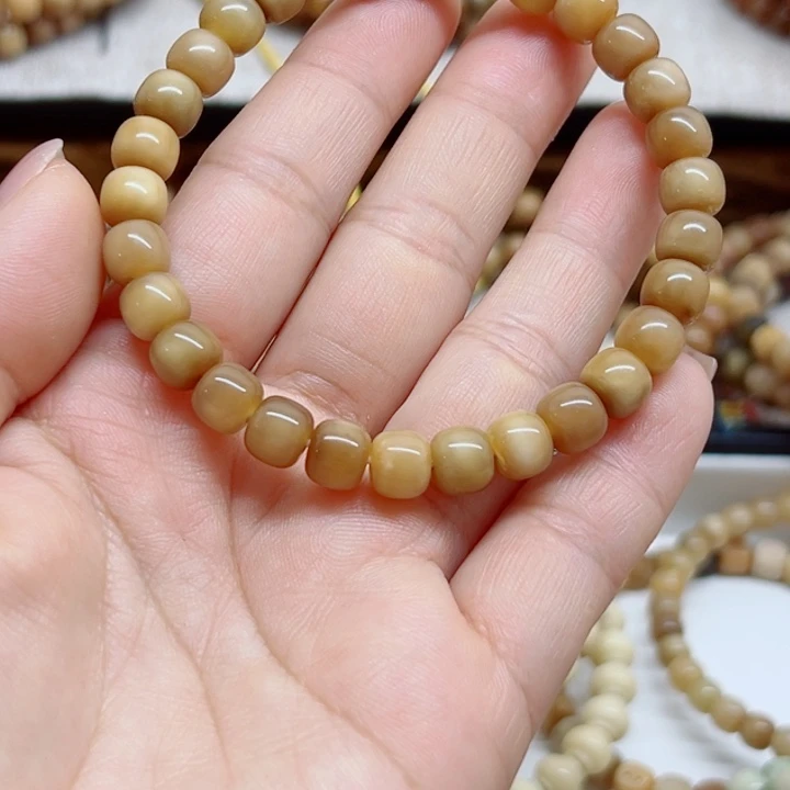 7***.龙脊菩提手串卡8单圈透