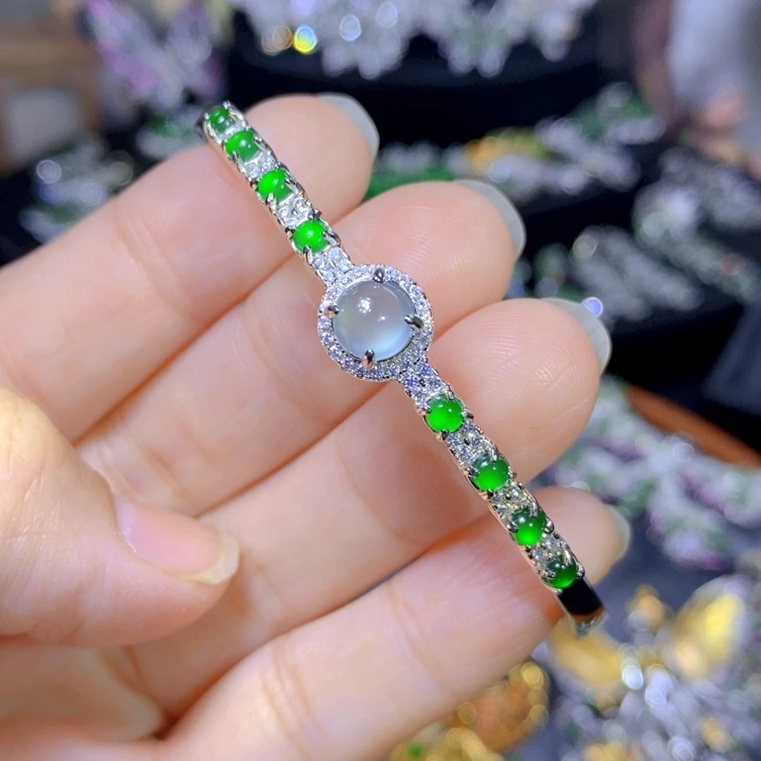 翡翠颈饰银S925镶嵌天然翡翠