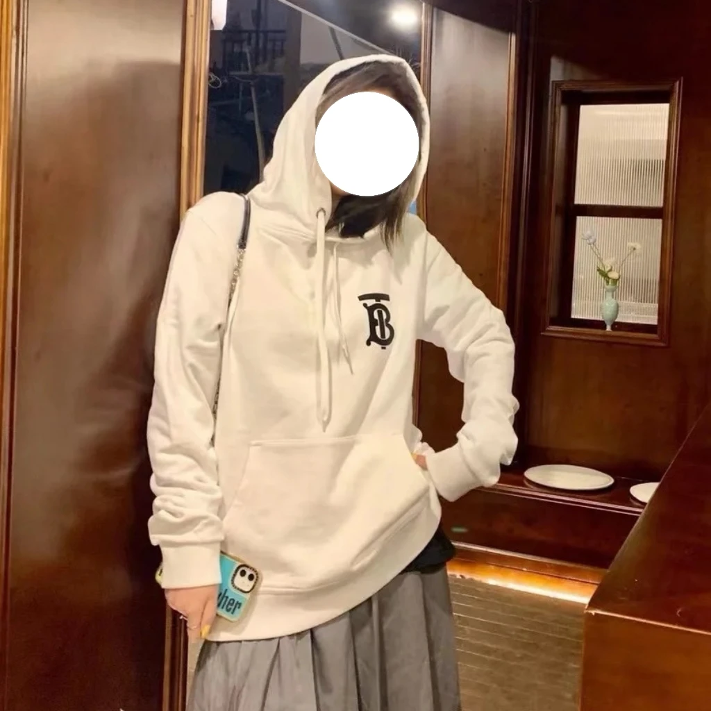 99新 BURBERRY/博柏利 梅芙 白色胸前大logo帽衫 S码