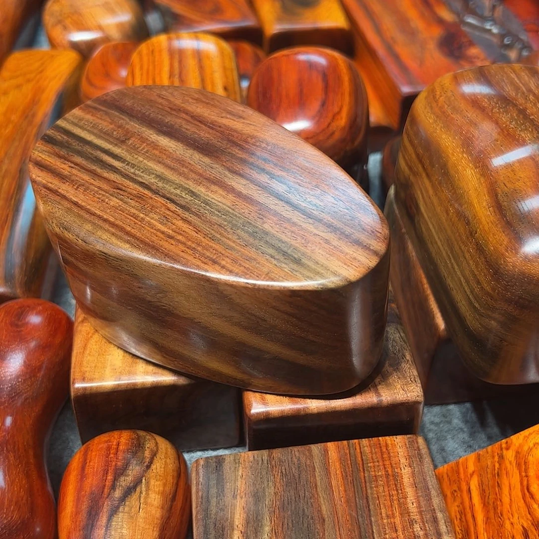 尽***意交趾黄檀（大红酸枝）