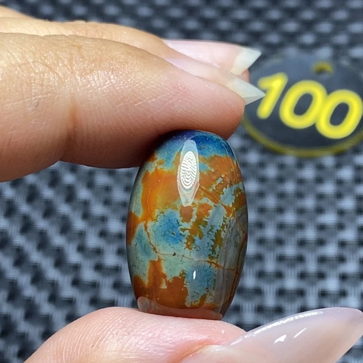 用***易未镶嵌颈饰玛瑙/玉髓