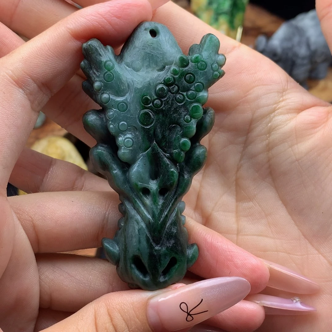 卜***定制翡翠未镶嵌翡翠