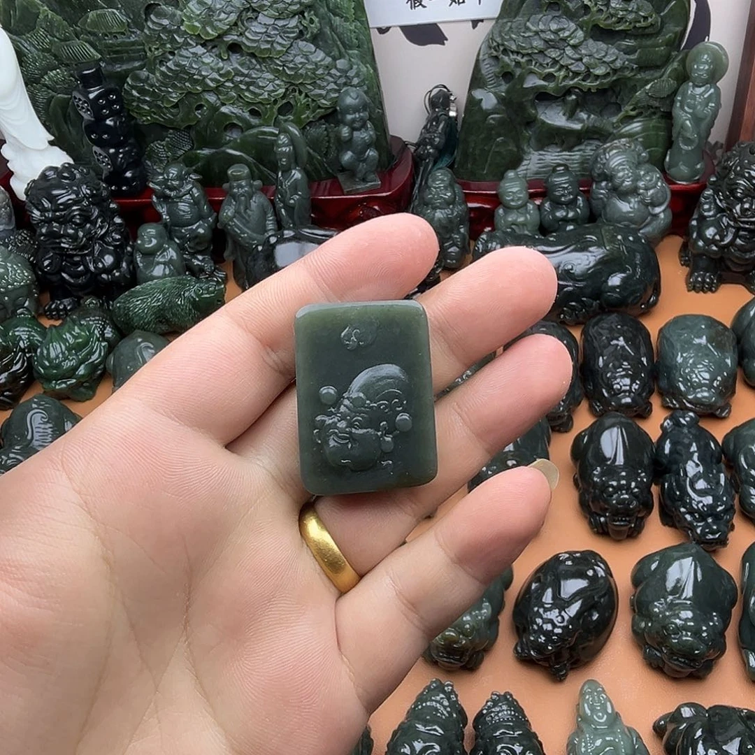 和田玉未镶嵌挂件