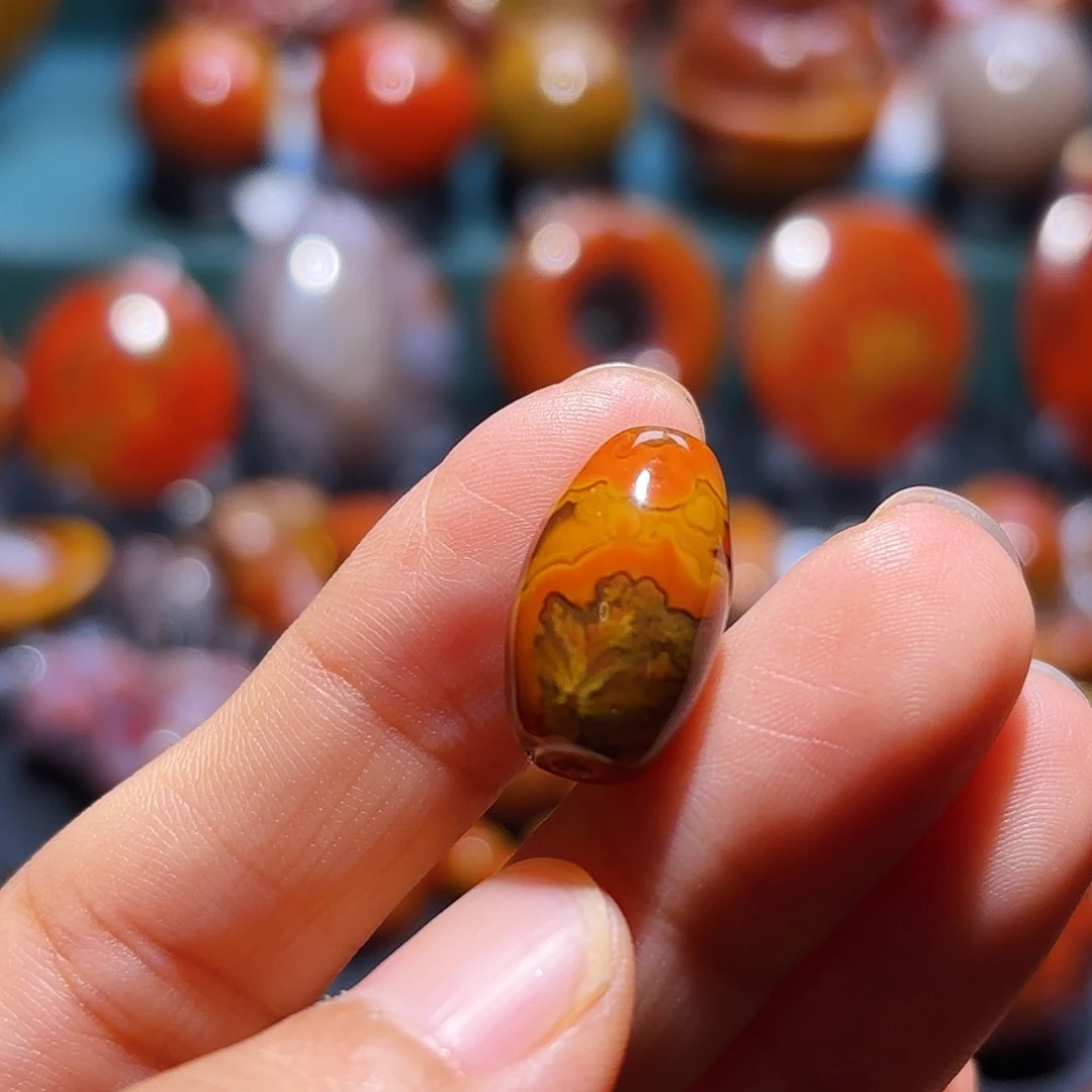 用***0玛瑙/玉髓吊坠(不含链)未镶嵌