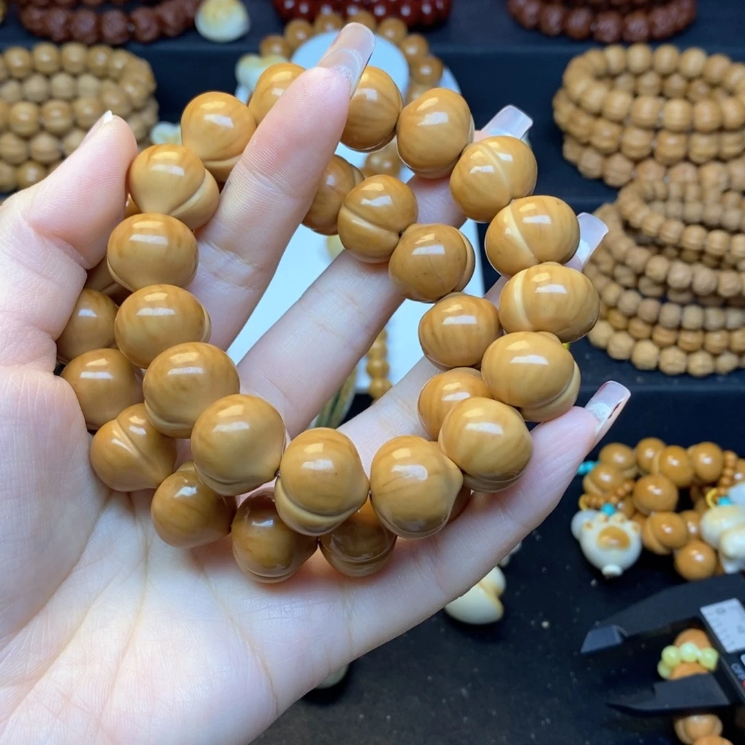 猴头核桃吊坠微瑕18尺屁桃