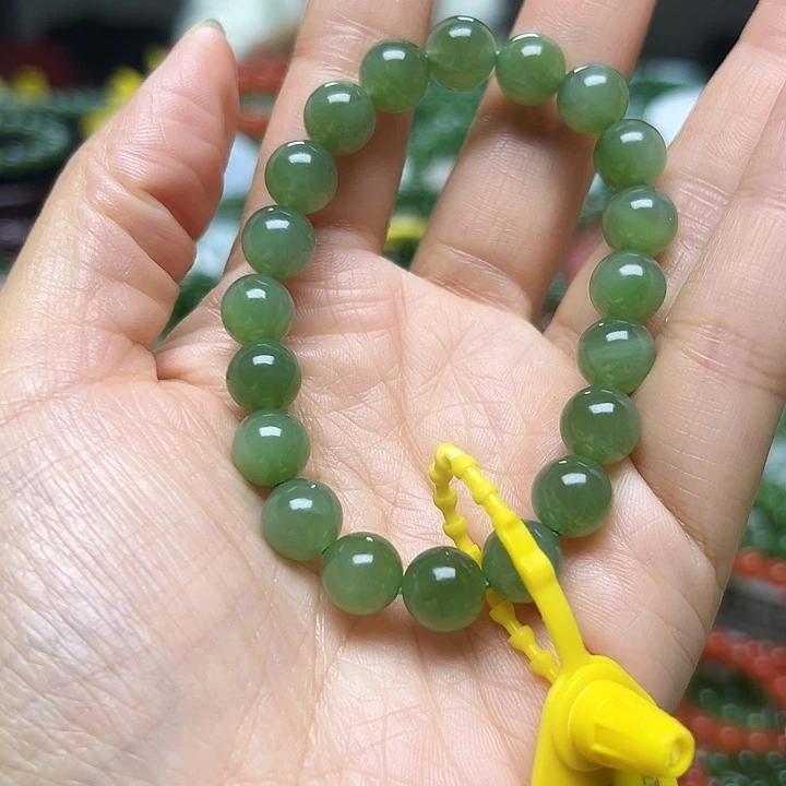 和田玉（碧玉）未镶嵌手链