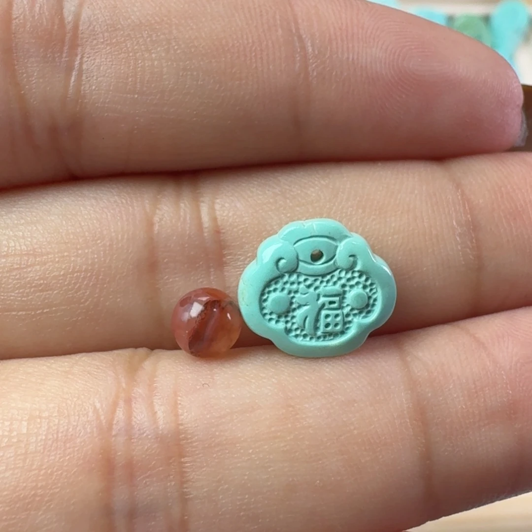 南红玛瑙未镶嵌颈饰