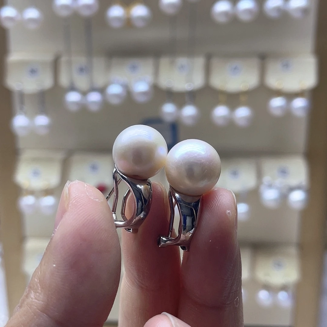 银S925镶嵌淡水珍珠耳饰