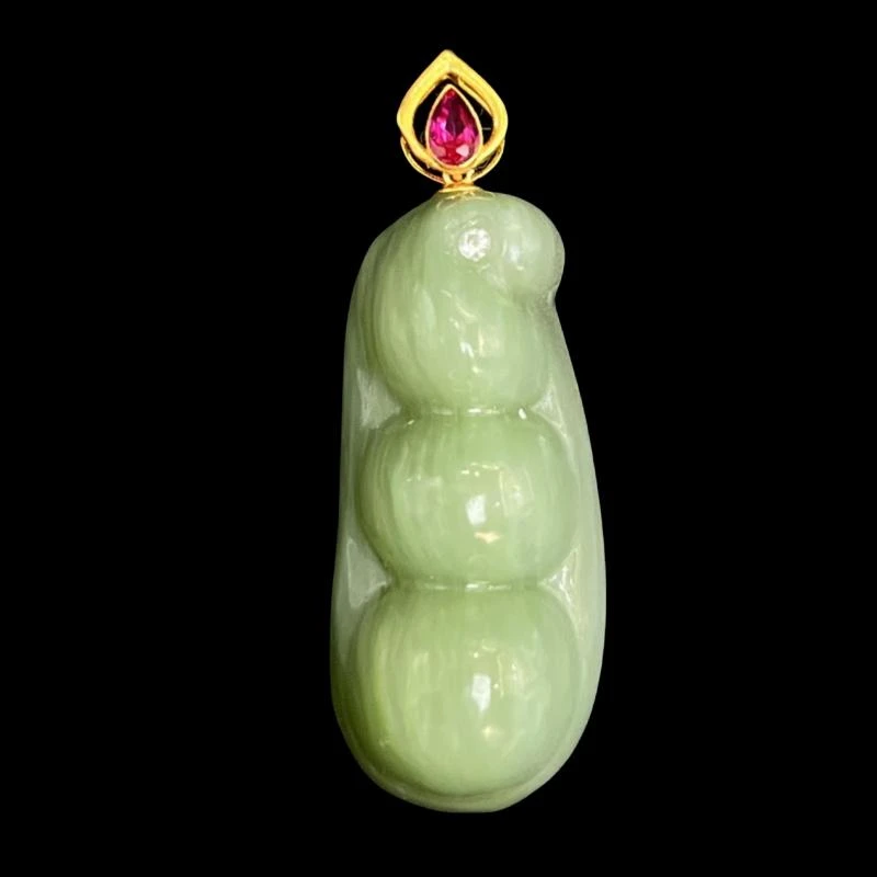 和田玉碧玉豆子福豆18K金吊坠