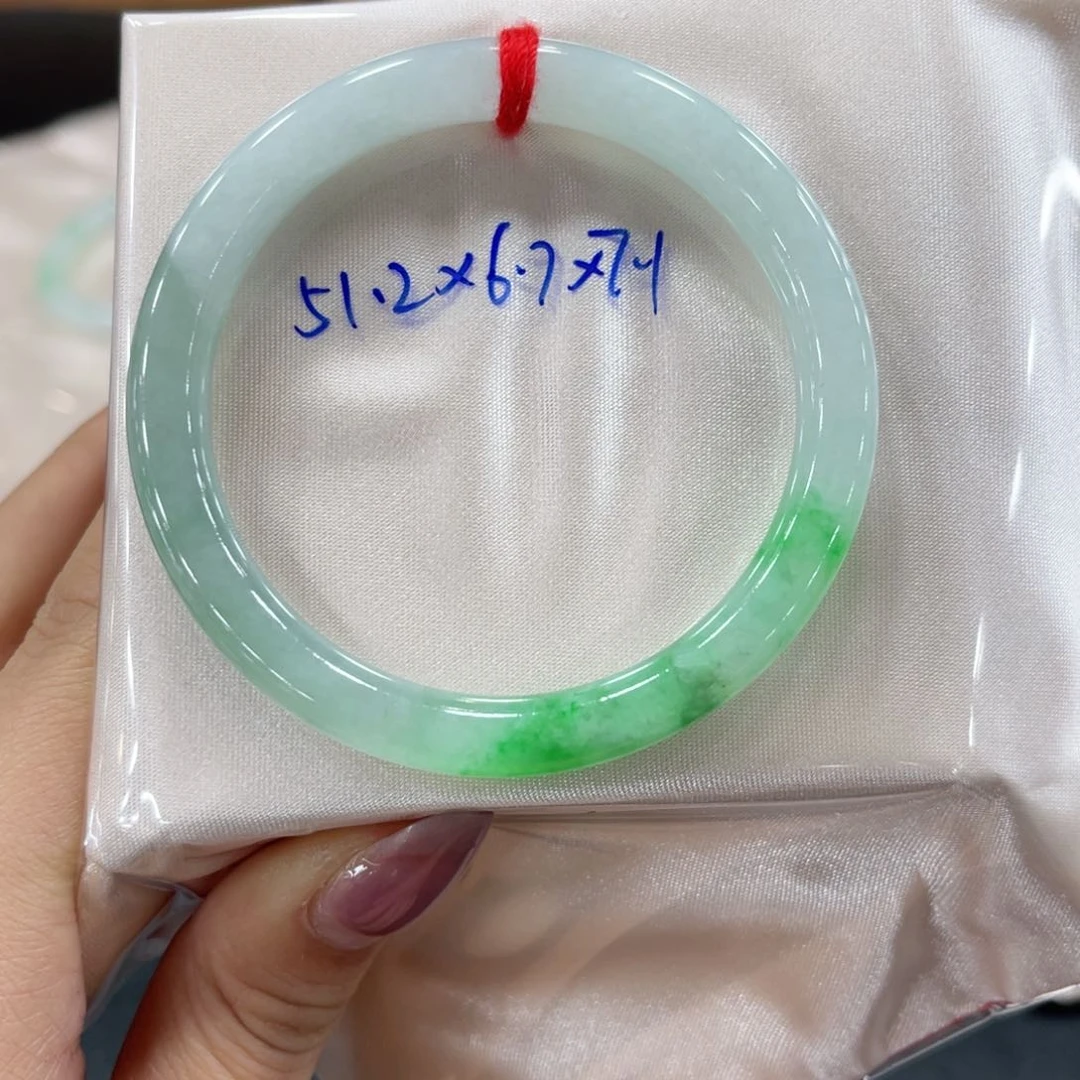 未镶嵌手镯翡翠翡翠