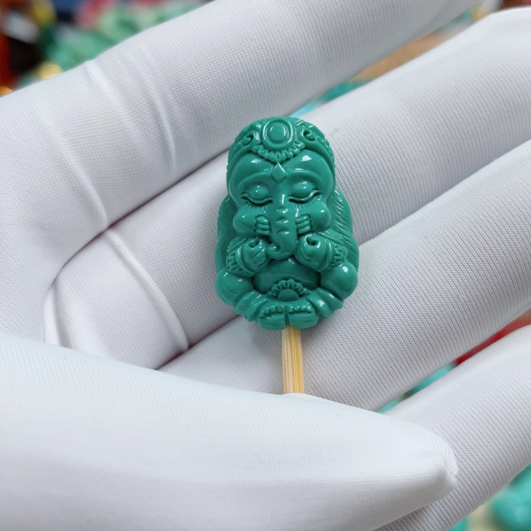 未镶嵌绿松石珠宝奇石