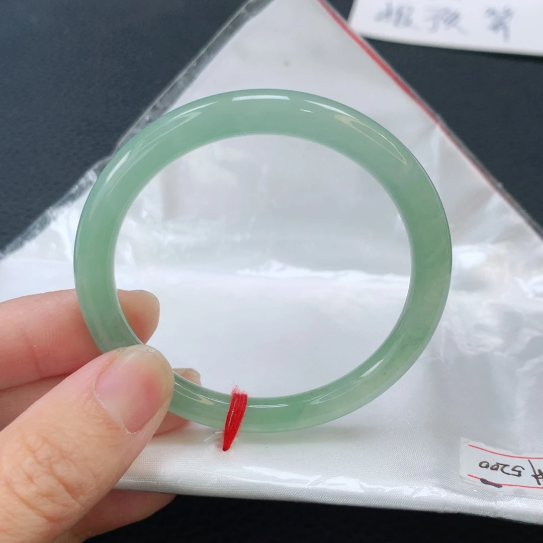 翡翠手镯未镶嵌缅甸圆50
