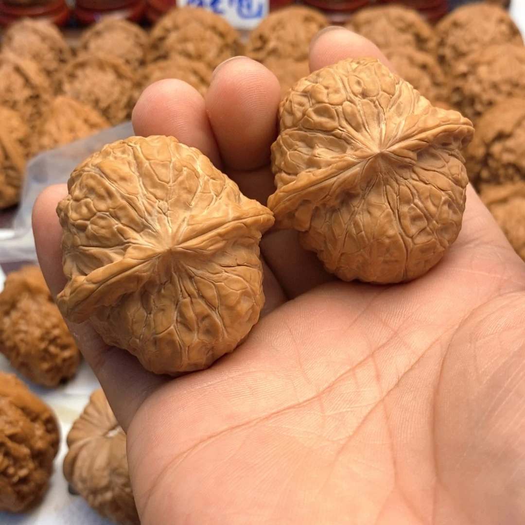 【闪购商品】文玩核桃把件长**浪45尺 全品南瓜墩 37