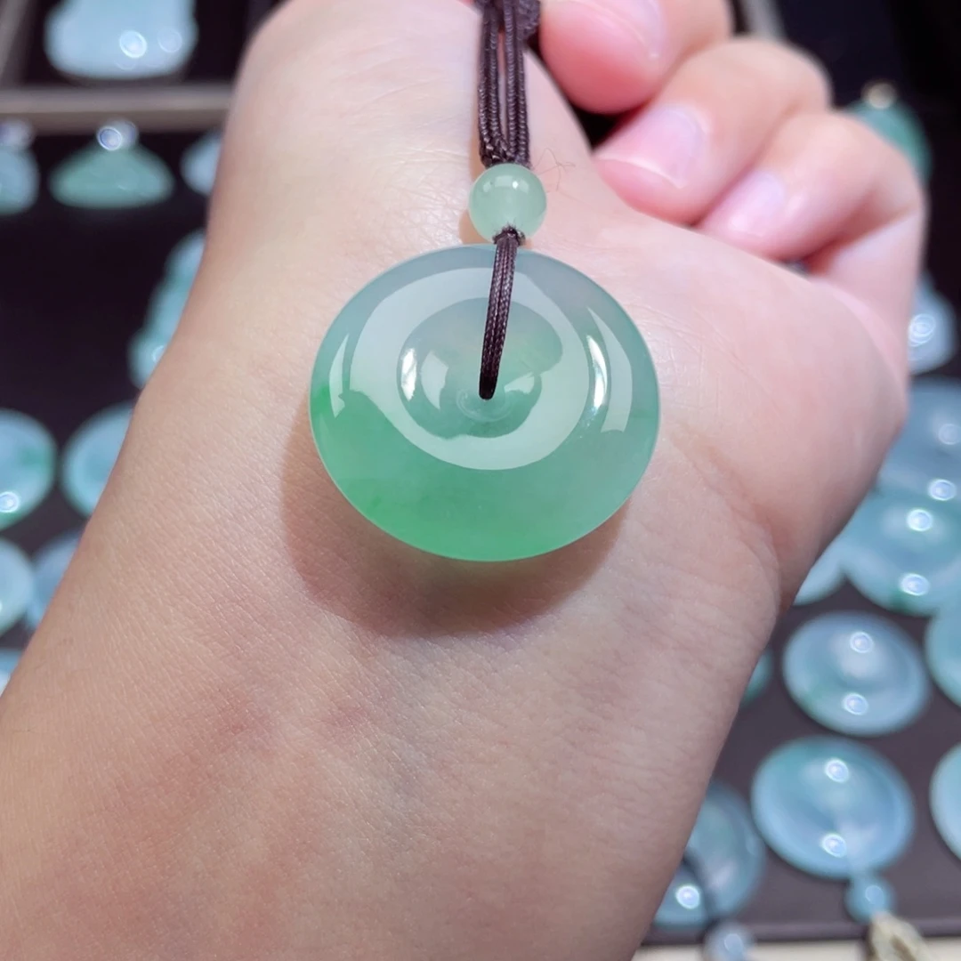 颈饰未镶嵌翡翠扣子