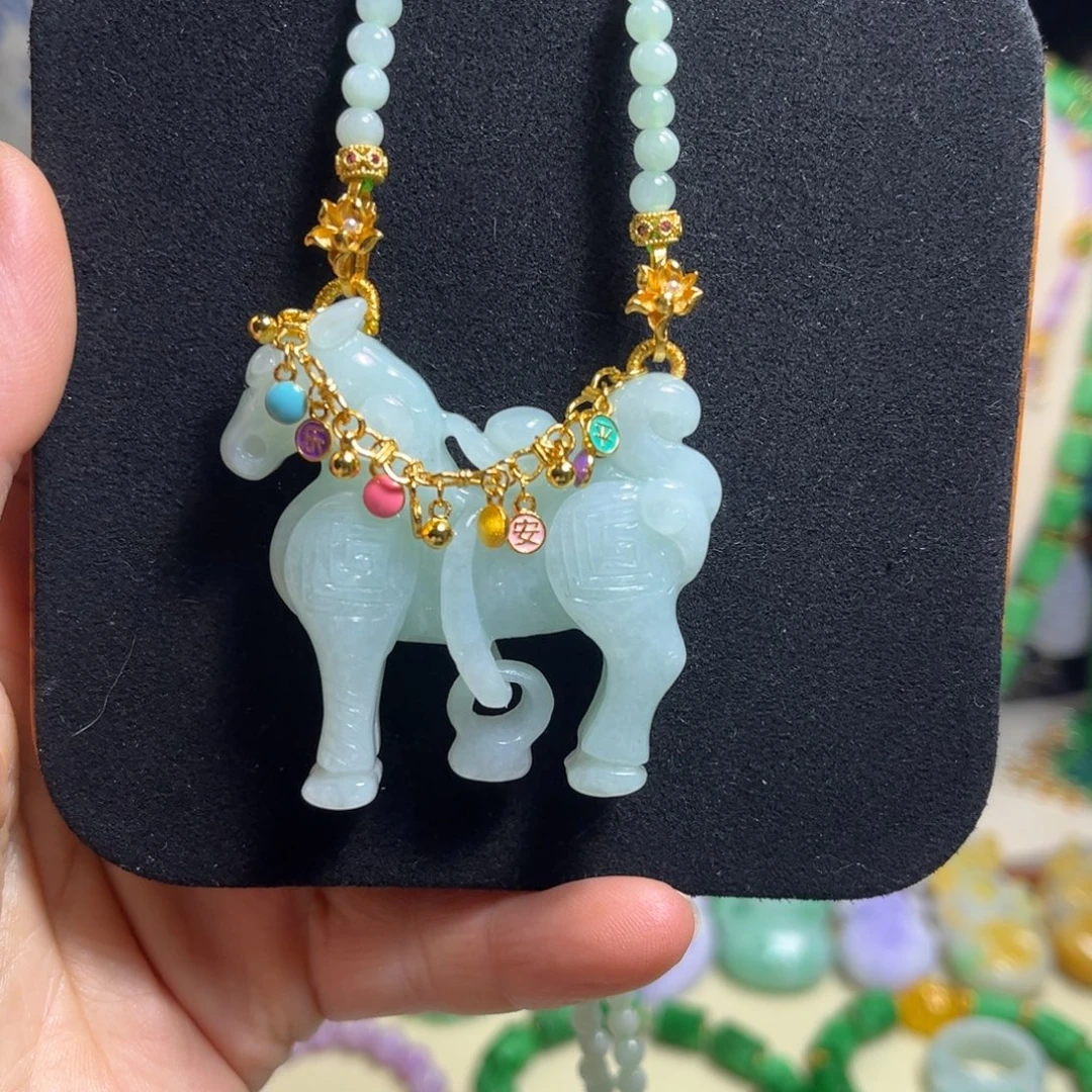 翡翠未镶嵌颈饰天然翡翠