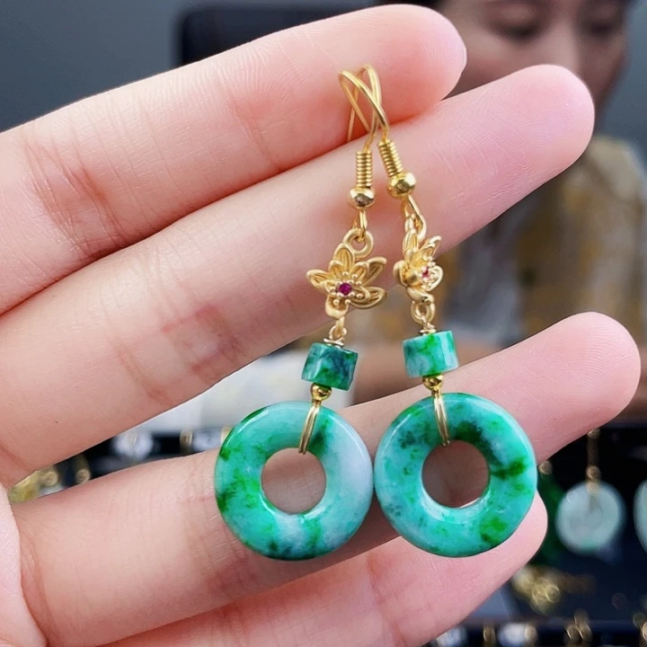 翡翠耳饰未镶嵌饰品