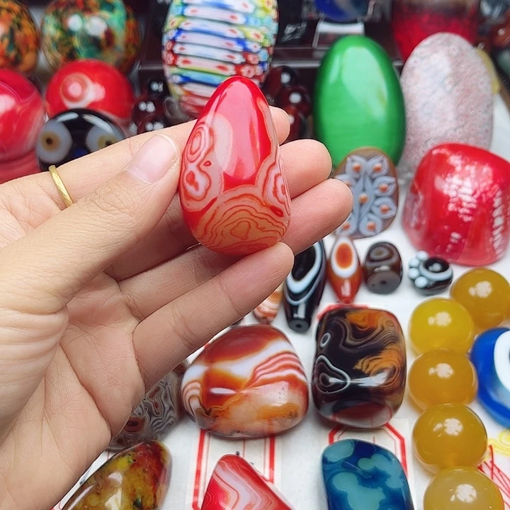 玛瑙/玉髓未镶嵌珠宝奇石