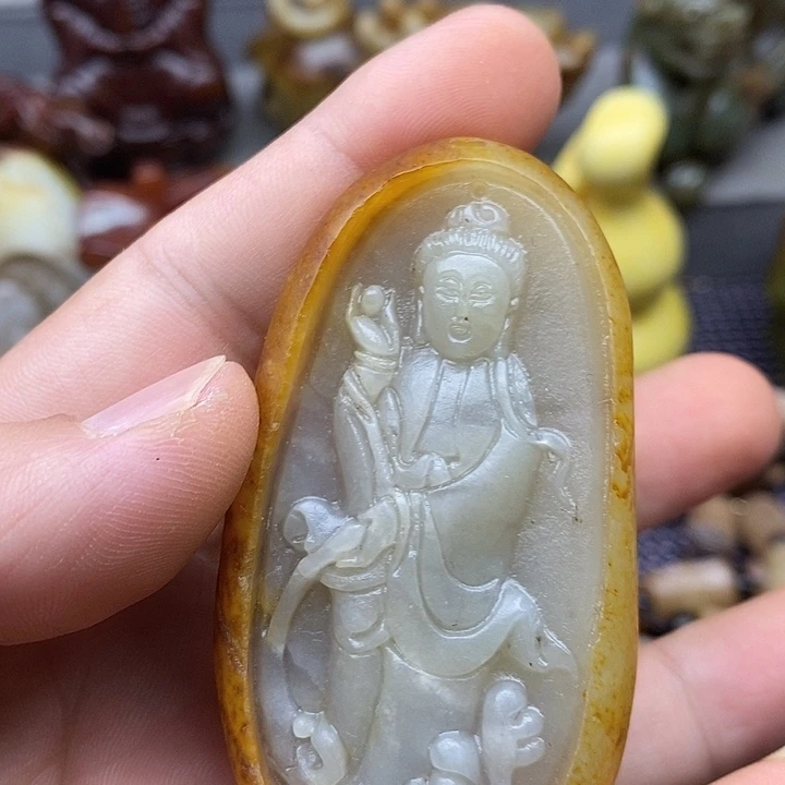 未镶嵌蛇纹石玉颈饰