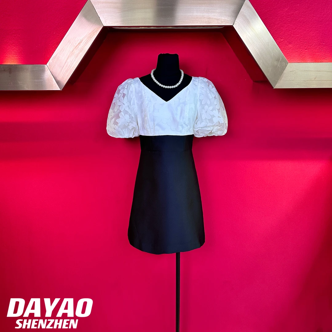 「DAYAO」  23新款黑白显瘦拼色泡泡袖气质名媛轻奢高档女装WY616