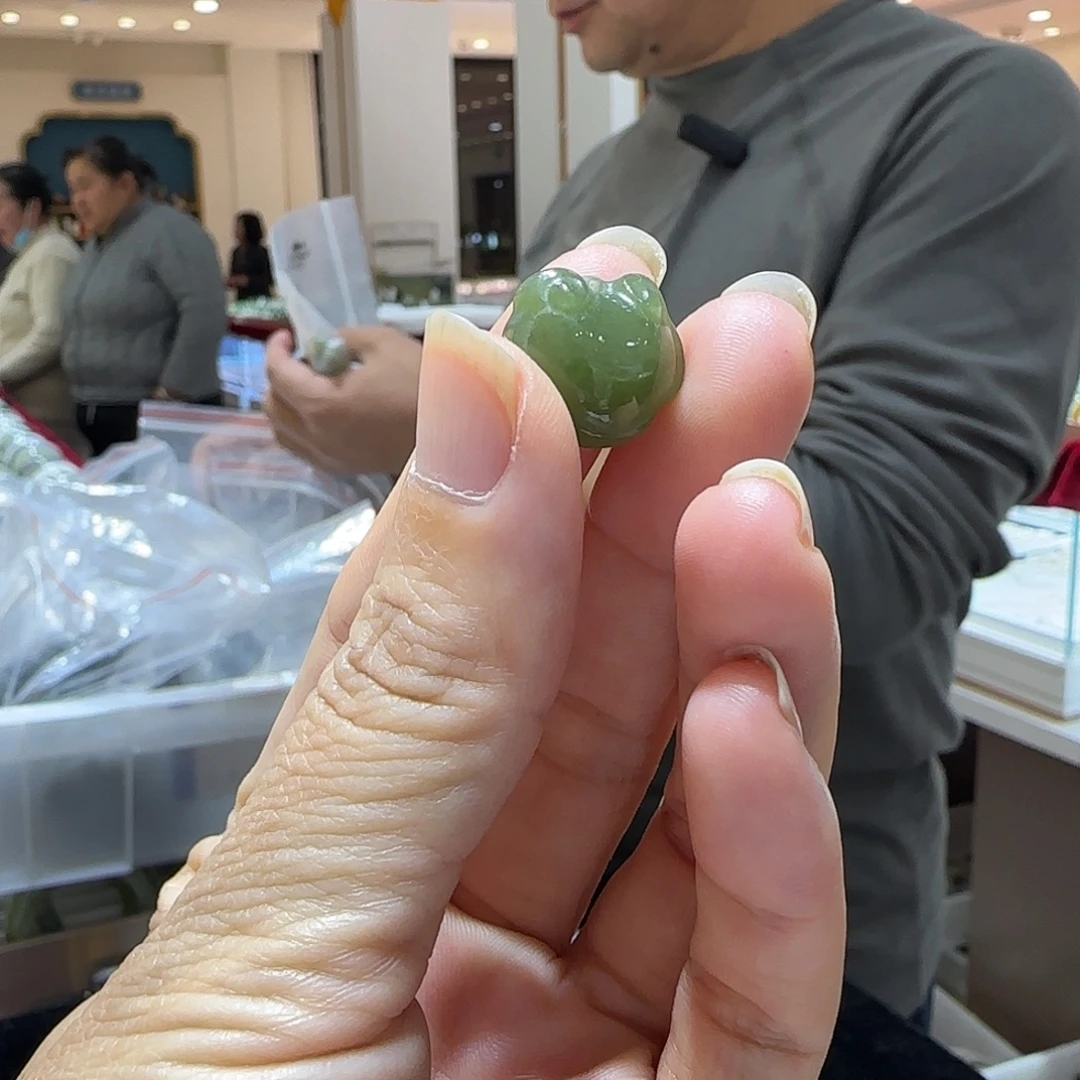 和田玉未镶嵌颈饰随机发305