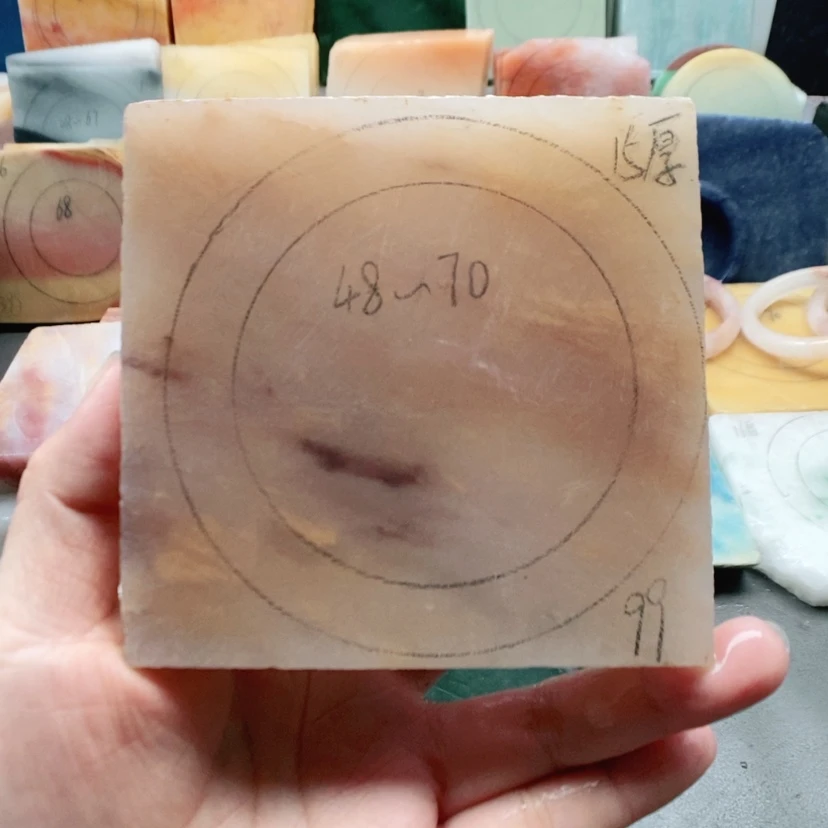 【闪购商品】未镶嵌手镯石英质玉（金丝玉）定制