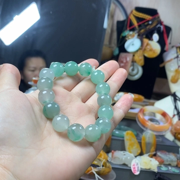 石英质玉（黄龙玉）未镶嵌手链