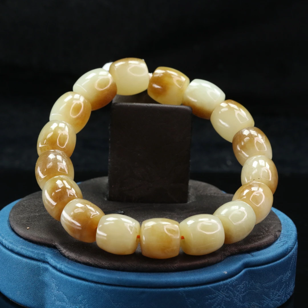 31和田玉且末糖手串/200321上海嘉禾拍卖