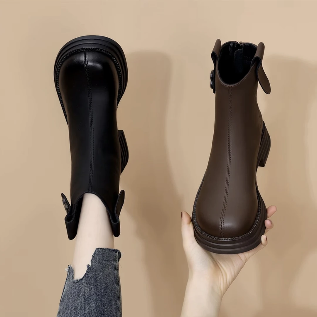 【品牌力荐】休闲风黑色皮靴秋冬马丁靴防滑透气短筒2010