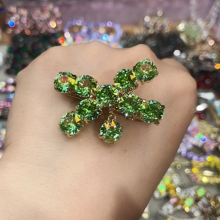 皮质铁合金绿色夹