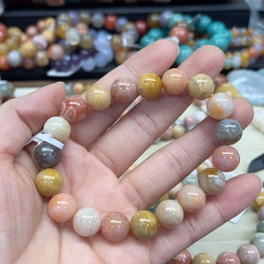 未镶嵌手串硅化珊瑚（珊瑚玉）?*思411