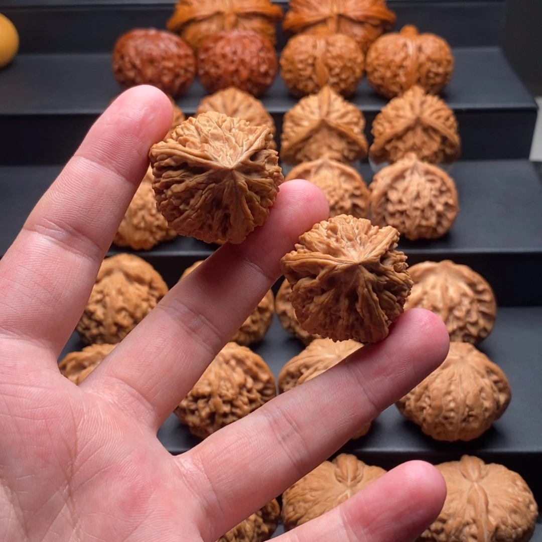 把件文玩核桃34尺全品御龙粗筋三棱正球奔手捻