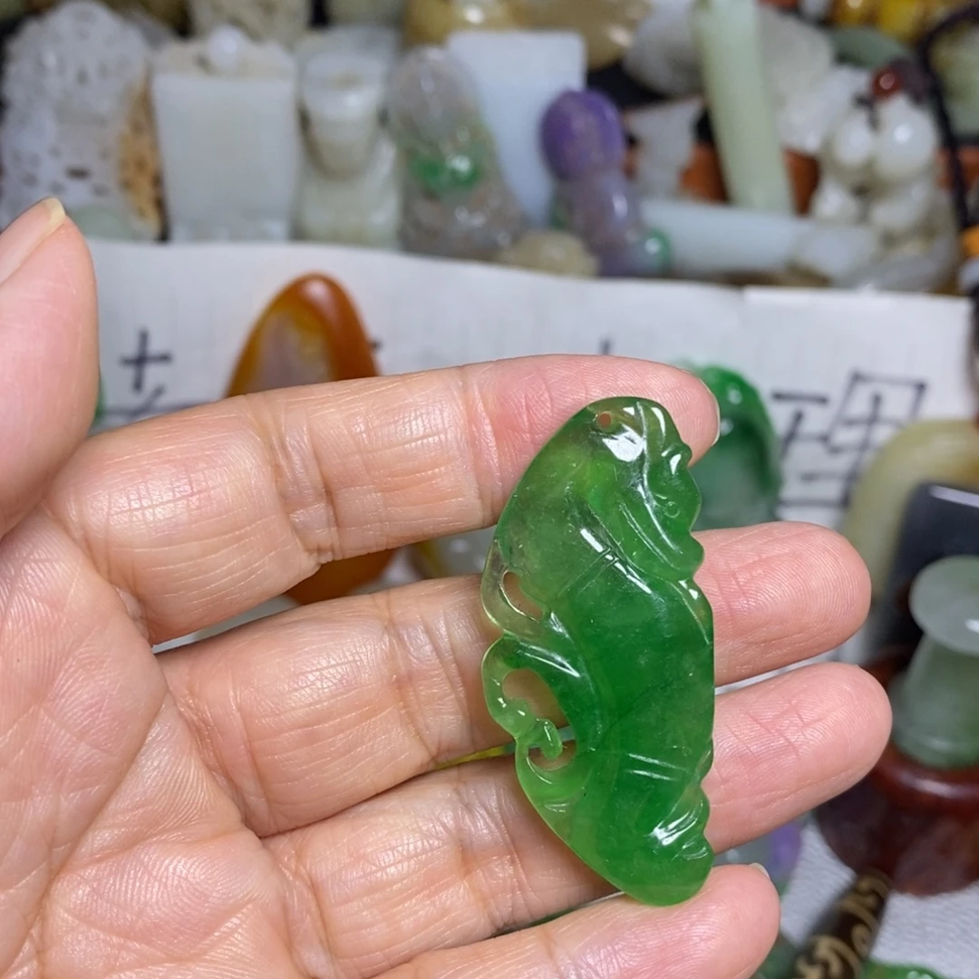 和田玉（糖玉）未镶嵌颈饰