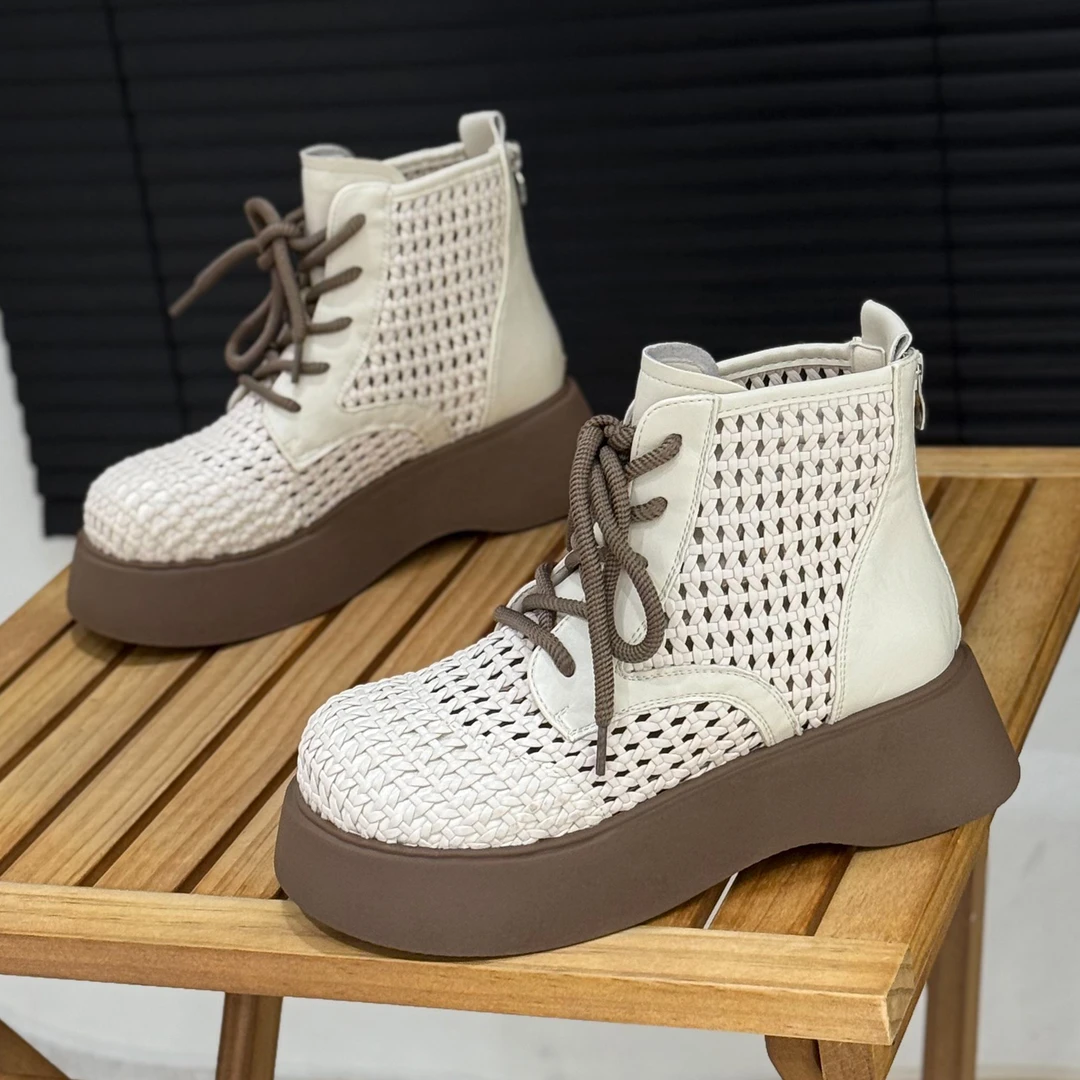 韩版编织镂空厚底马丁靴女鞋2025年新款时尚机车靴透气洋气短靴子