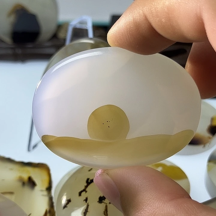 顽***森玛瑙/玉髓吊坠(不含链)未镶嵌