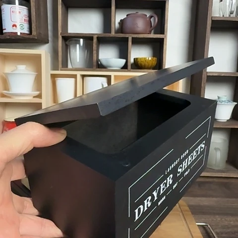 木黑色带盖中号纸巾盒带英文