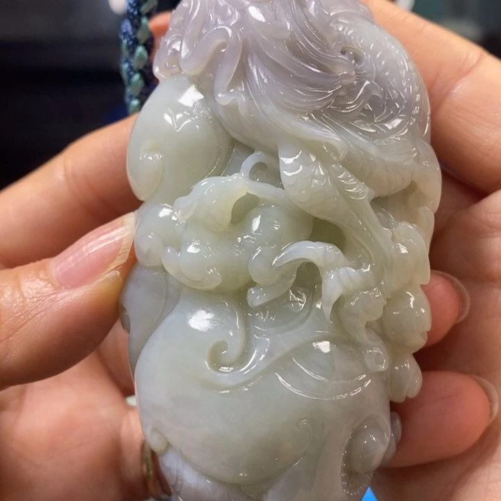 和田玉把件未镶嵌清**袖